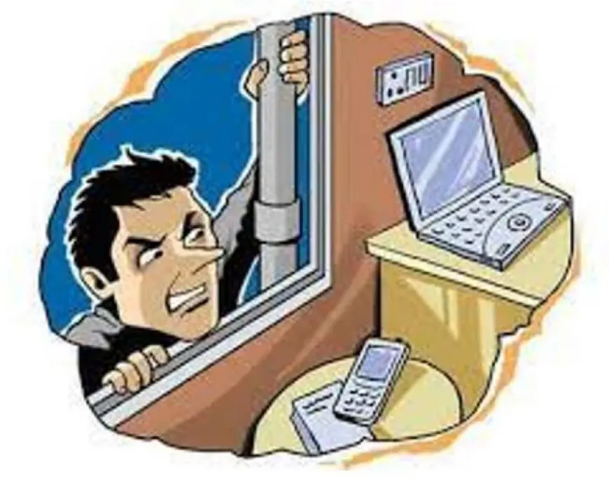 Noida News : चोरों ने तीन इंजीनियरों के कमरे से चुराया लैपटॉप व कीमती सामान, पुलिस जांच में जुटी
