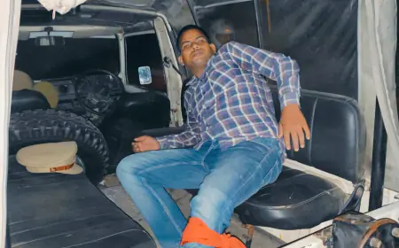 Greater Noida News : पुलिस मुठभेड़ के दौरान शातिर लुटेरा गिरफ्तार, पैर में लगी गोली