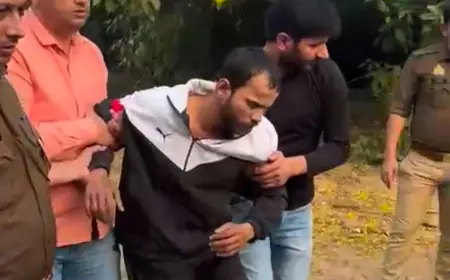 Noida News : गौतमबुद्व नगर के थानों में दर्ज 51 मुकदमों में नामजद दो शातिर बदमाश पुलिस की गोली के हुए शिकार