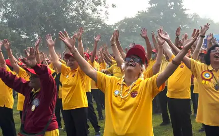 Noida News : नोएडा में जेवीसीसी लाफ्टर क्लब ने जोश व खुशी के साथ मनाया 10वां वार्षिक दिवस