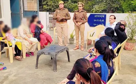 Noida News :महिलाओं को विशेष कार्यक्रम के तहत सुरक्षा के प्रति  किया गया जागरूक
