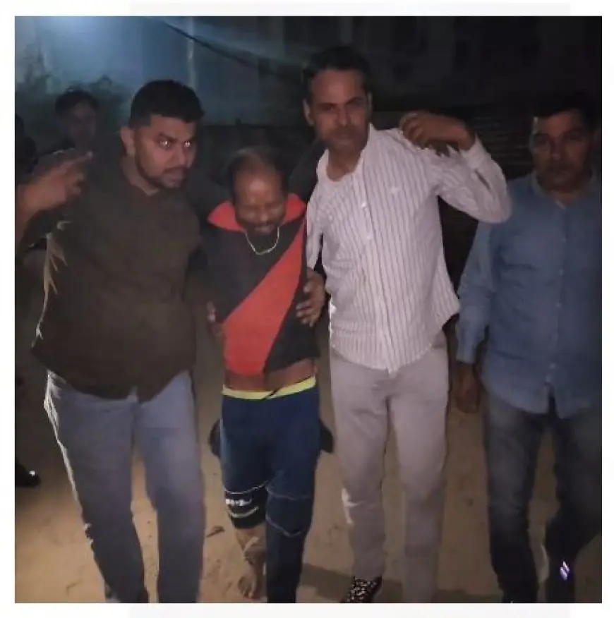 Noida News : नोएडा में मीट की दुकान पर हत्या करने वाला बदमाश पुलिस मुठभेड़ में घायल
