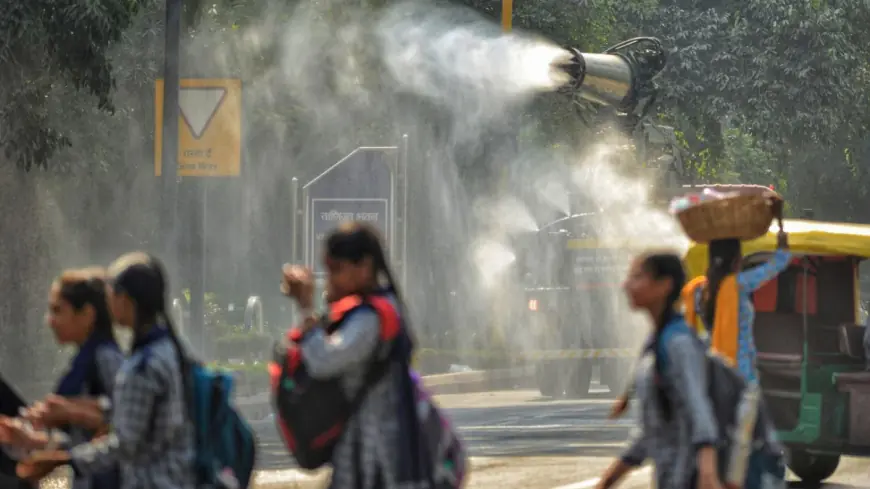 Noida News : हुआ वायु प्रदूषण मे मामूली सुधार, लोगों ने ली राहत की सांस