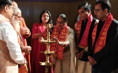 Greater Noida News : दिव्य ज्योति जाग्रति संस्थान ने भजन संध्या का किया आयोजन