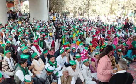 Noida News : किसानों के धरना-प्रदर्शन से उद्योग-धंधों पर प्रभाव, ट्रैफिक में फंसे लोगों ने कोसा