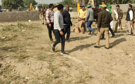 Noida News : प्राधिकरण ने दो गांवों से 4 करोड़ की भूमि से हटाया अतिक्रमण, अतिक्रमणकारियों के खिलाफ थाने में रिपोर्ट