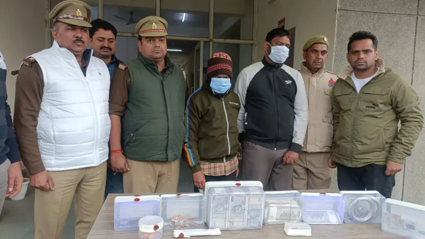 Noida News : दो शातिर बदमाश हुए गिरफ्तार जो करते थे रेकी करके घरों में चोरी
