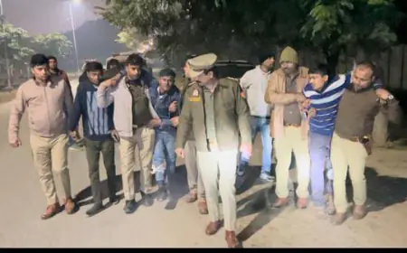 Greater Noida News : पुलिस मुठभेड़ के दौरान तीन शातिर बदमाश गिरफ्तार, दो के पैर में लगी गोली