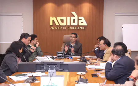 Noida News : न्यू नोएडा के अधिसूचित ग्रामों में अवैध निर्माण रोकने के लिए लगेगा चेतावनी बोर्ड, सीईओ ने दिए निर्देश