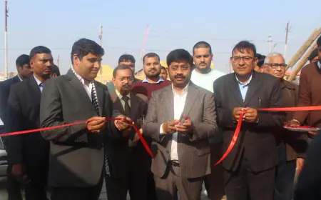 UP News : महाकुंभ मेले में यमुना प्राधिकरण के स्टॉल्स का औद्योगिक विकास मंत्री ने किया उदघाटन