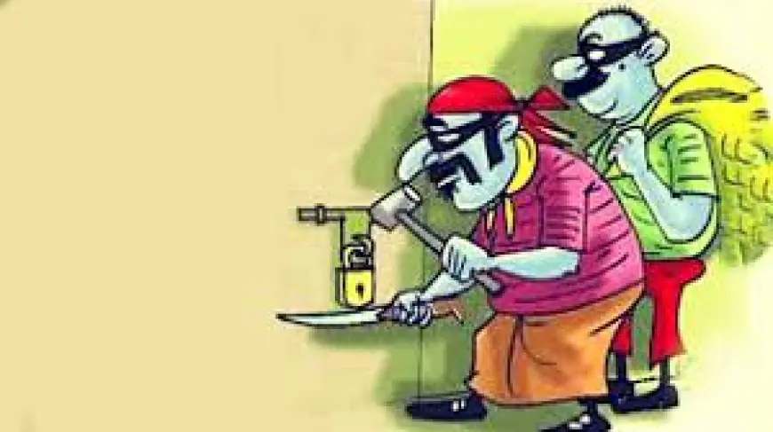 Noida News : शिव शक्ति अपार्टमेंट में फ्लैट की कुंडी काटकर चोरी की हुई बड़ी घटना