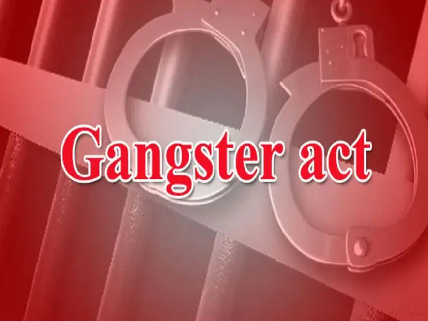 Greater Noida news : माफिया के नाम पर उगाही करने के आरोप में गिरफ्तार पत्रकार पंकज पाराशर सहित तीन पर लगा गैंगस्टर एक्ट