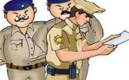 Noida News : रेस्टोरेंट में बिना लाइसेंस के पिला रहा था शराब, गिरफ्तार