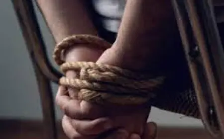 Noida News : भैंस के मांस की पैकिंग में तस्करी किया जा रहा था गोमांस,दो गिरफ्तार