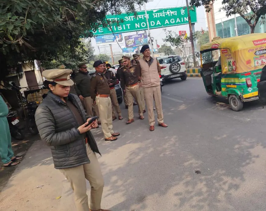 Noida News : नोएडा जोन के बॉर्डरों पर सघन चेकिंग अभियान, थानों की पुलिस ने कई बदमाशों को पकड़ा