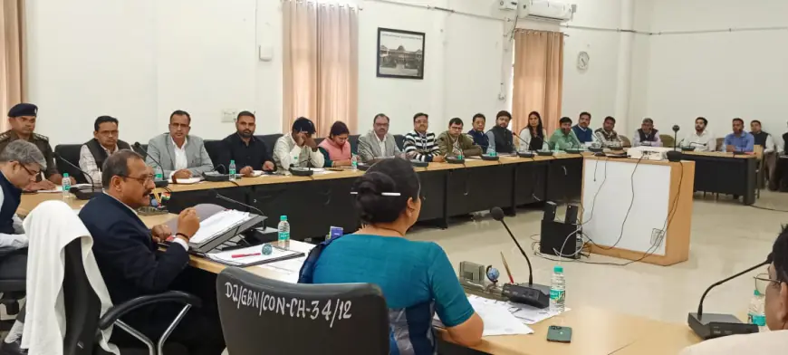 Noida News : गौतमबुद्व नगर में 8 मार्च को राष्ट्रीय लोक अदालत, जनपद न्यायाधीश ने की तैयारियों की समीक्षा