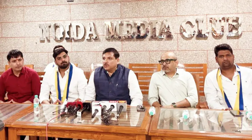 Noida News : दलित समाज का अपमान है ‘फुले’ फिल्म पर रोक : संजय सिंह