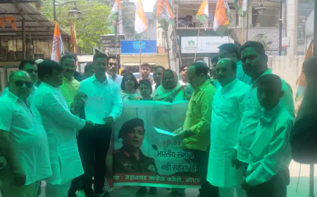 Noida News :  कर्नल सोफिया कुरैशी के समर्थन में कांग्रेस ने किया प्रदर्शन, मंत्री की अभद्र टिप्पणी पर आक्रोश