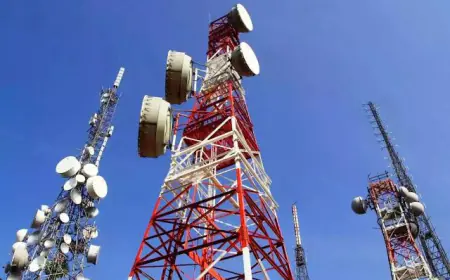 Noida News : मोबाइल फोन के टावर से कीमती उपकरण चोरी