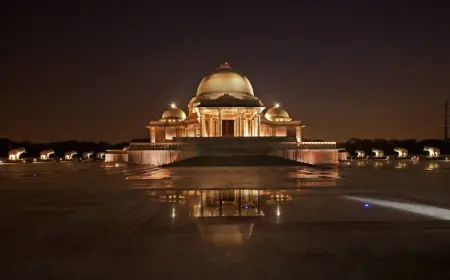 Noida News : दलित प्रेरणा स्थल मे लगी मूर्तियों से मिश्रित प्लेट चोरी करने वाले दो बदमाश गिरफ्तार