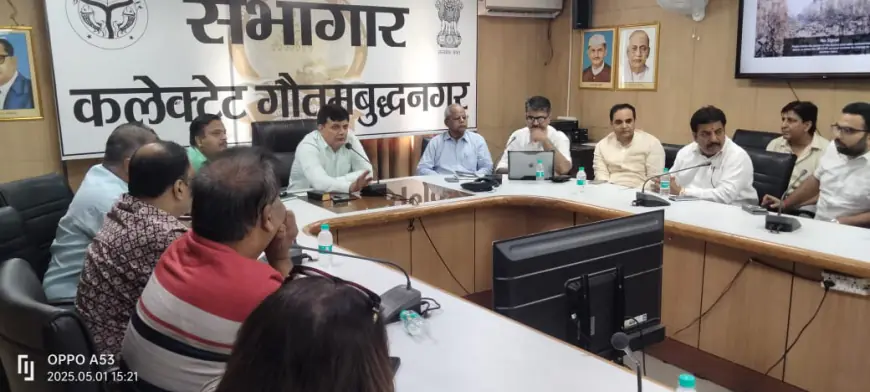 Noida News : सोसाइटीज में बिना रजिस्ट्रेशन वाली लिफ्टों पर प्रशासन सख्त, 15 मई से होगी विधिक कार्यवाही