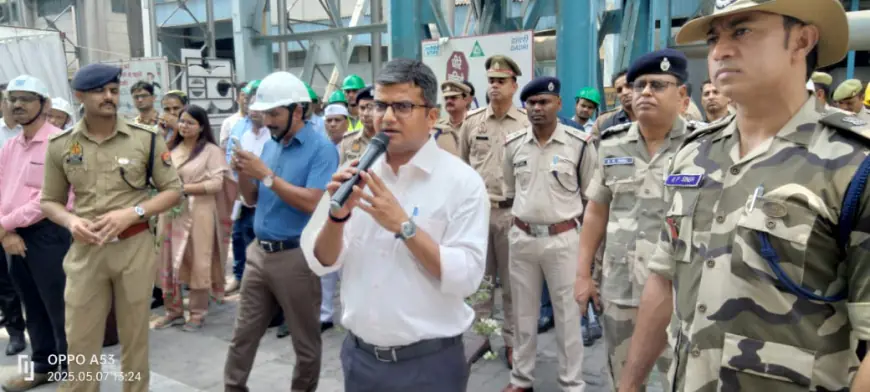 Noida News : मॉकड्रिल हवाई हमलों से बचने का अभ्यास है, घबराने की जरूरत नहीं - मनीष कुमार वर्मा