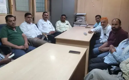 Noida News :  देशव्यापी औद्योगिक हड़ताल की तैयारियों में जुटा मजदूर संगठन