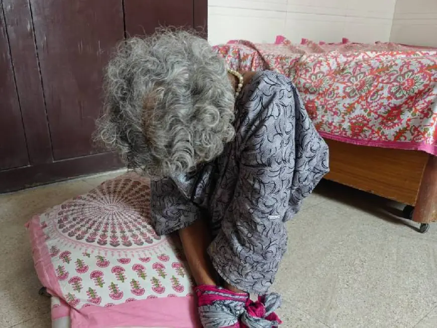 Noida News : ओल्ड एज होम से 39 बुजुर्गों को किया गया रेस्क्यू, लाखों रुपए डोनेशन लेने के बाद इन्हें मिलता है दाखिला, कमरे में बंधक बनाकर रखा जाता था बुजुर्गों को