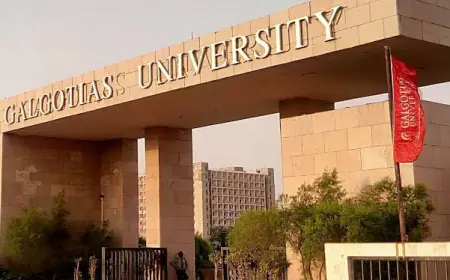 Greater Noida News : गलगोटिया विश्वविद्यालय के हॉस्टल में रहने वाले 6 छात्रों का लैपटॉप चोरी