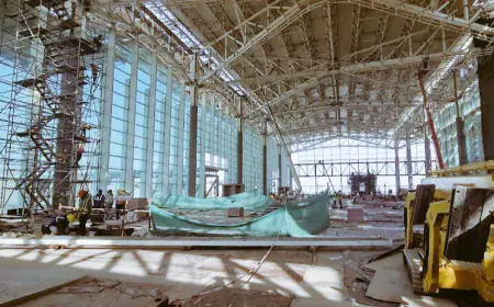 Jewar Airport News : जेवर एयरपोर्ट के 4 किलोमीटर दायरे में 6 मंजिल तक ही बना सकेंगे बिल्डिंग, मोबाइल फोन के टावर पर भी रोक