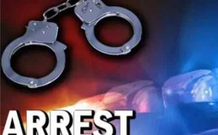 Noida News : ब्रांडेड कंपनी के नाम से नकली जिन्स और कपड़े बनाने वाले दो गिरफ्तार