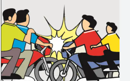 Ghaziabad News : आमने-सामने दो बाइकें टकराई, दो की मौत, दो घायल