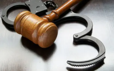 Greater Noida News : न्यायालय में फर्जी तरीके से जमानत देने आए गाजियाबाद निवासी दो व्यक्ति गिरफ्तार