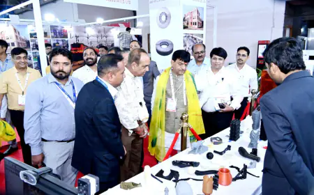 Noida News : यूपी इंटरनेशनल ट्रेड शो में उमड़ा दर्शकों का हुजूम,1.25 लाख से अधिक आए आगंतुक, 89 करोड़ रुपए के साइन हुए 288 एमओयू