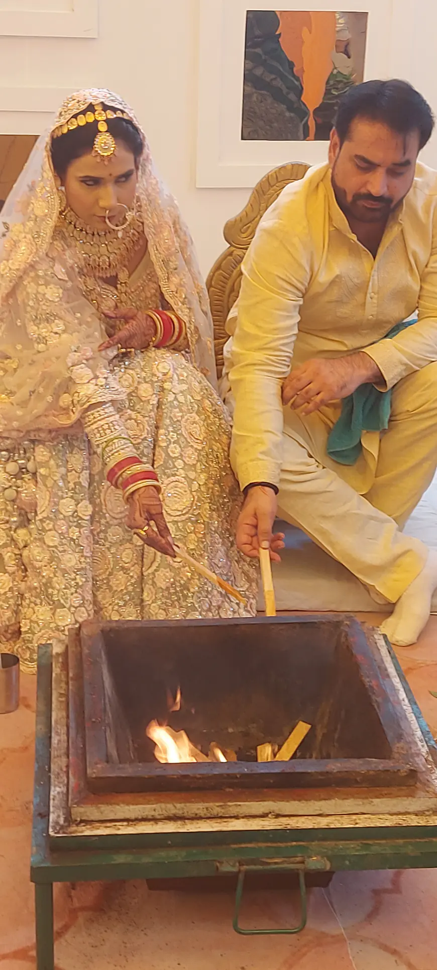 Noida News : पूर्व मंत्री डीपी यादव के बड़े बेटे विकास यादव की हर्षिका यादव से सादे समारोह में शादी हुई संपन्न