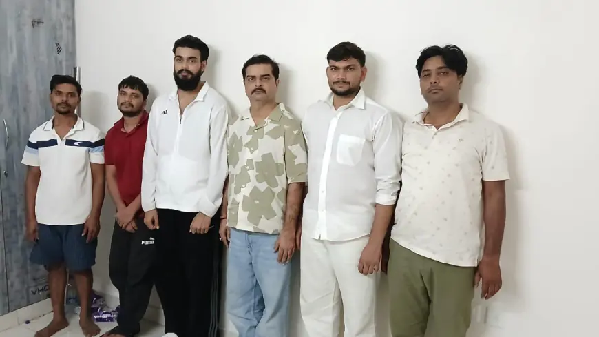 Noida News : यूपी एसटीएफ ने साइबर अपराधियों को म्यूल खाता उपलब्ध कराने वाले 6 बदमाशों को किया गिरफ्तार, बिहार प्रांत के दो बैंकों के कई कर्मचारी भी हैं गैंग में शामिल