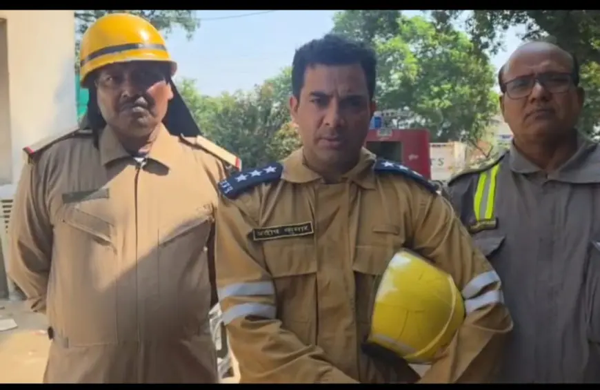 Noida News : मोमबत्ती और घरेलू सजावट के सामान बनाने वाली कंपनी में लगी भीषण आग