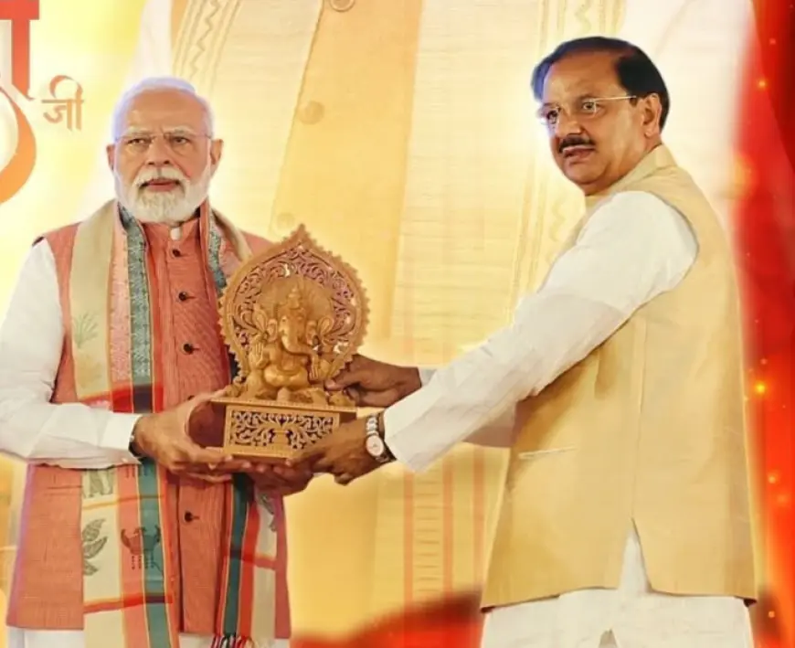 Noida News : प्रधानमंत्री के जन्मदिन पर सासंद डॉक्टर महेश शर्मा ने दी बधाई