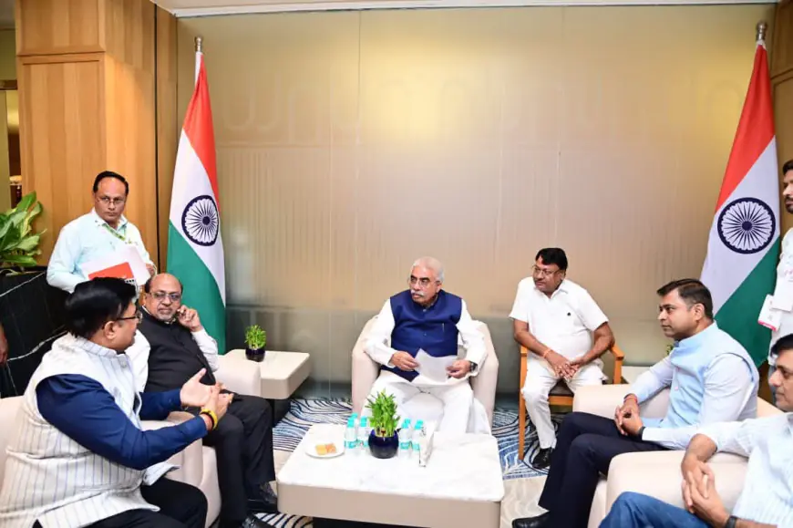 Noida News : उत्तर प्रदेश में निवेश की अपार संभावनाएं: राकेश सचान