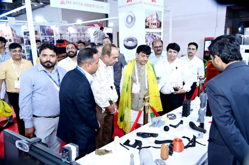 Noida News : यूपी इंटरनेशनल ट्रेड शो में उमड़ा दर्शकों का हुजूम,1.25 लाख से अधिक आए आगंतुक, 89 करोड़ रुपए के साइन हुए 288 एमओयू