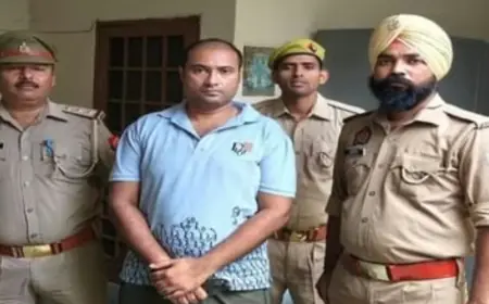 Noida News : आर्थिक अपराध शाखा ने पूर्व महामंडलेश्वर को नोएडा से किया गिरफ्तार