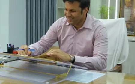 Ghaziabad News : गाजियाबाद के डीएम ने रोका 35 लापरवाह' अफसरों का वेतन लगाई