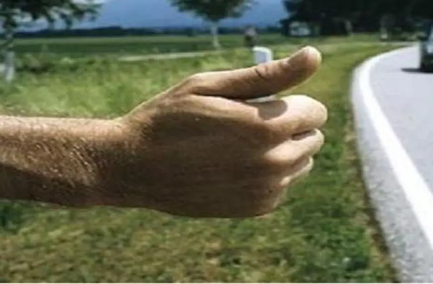 Greater Noida News : राहगीर को लिफ्ट देना पड़ा भारी,  शीतल पेय में नशीला पदार्थ पिलाकर मोटरसाइकिल, मोबाइल और नगदी लूटा