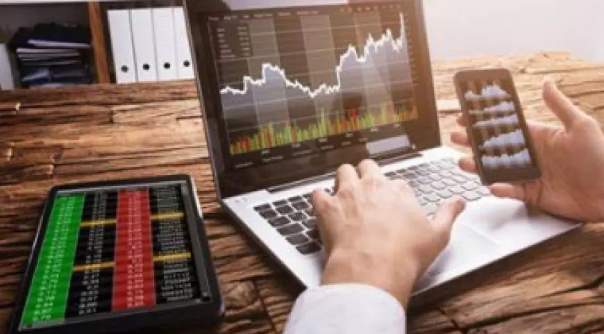 Noida News : शेयर मार्केट में ट्रेडिंग का झांसा देकर आर्किटेक्ट से साइबर अपराधियों ने की 11 करोड़ 99 लाख रुपए की ठगी