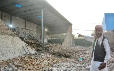 Ghaziabad News : वेयरहाउस की दीवार गिरी, चार महिलाएं मलबे में दबी, दो की मौत