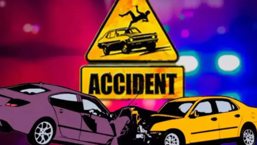 Noida News : दो कारें आपस में टकराई, 6 युवक घायल