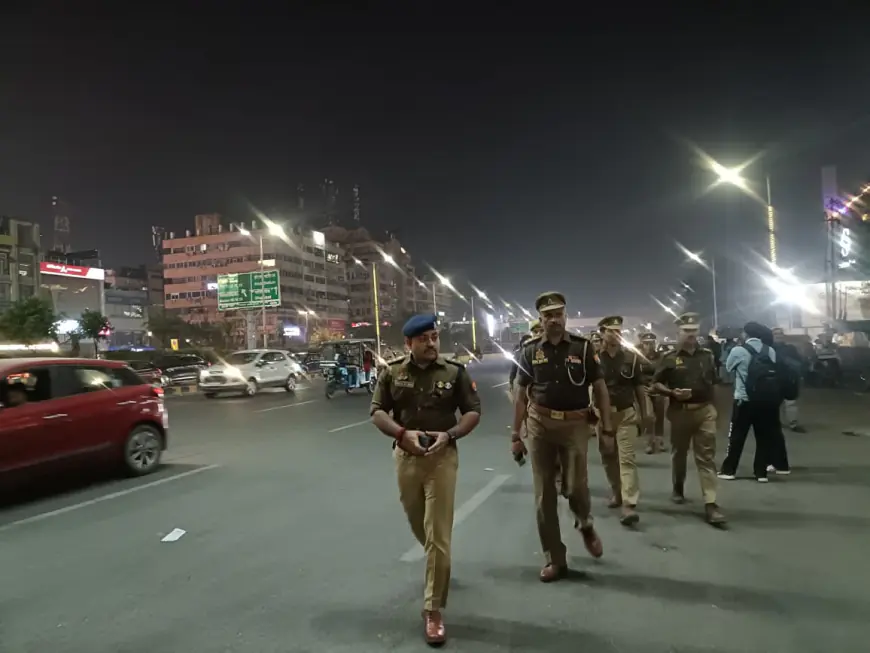 Noida News : दिल्ली में हुए बम विस्फोट के बाद नोएडा पुलिस ने चलाया विशेष अभियान, विभिन्न जगहों से 29 गिरफ्तार, अवैध हथियार और मादक पदार्थ बरामद