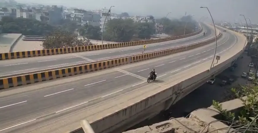 Noida News : नोएडा प्राधिकरण ने भंगेल एलिवेटेड रोड को ट्रायल के लिए खोला, लोगों ने ली राहत की सांस