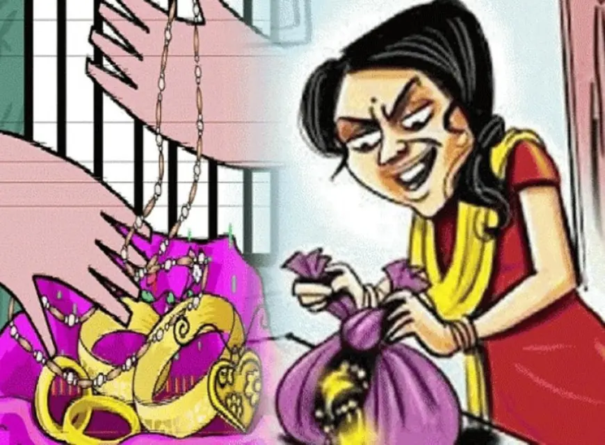 Noida News : विश्वासघात कर चोरी करने वाली दो घरेलू सहायिकाएं गिरफ्तार, लाखों रुपए कीमत के जेवरात और नगदी बरामद