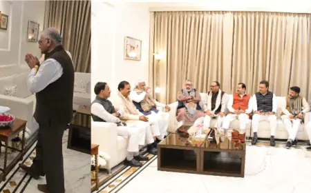 Noida News : मिजोरम के राज्यपाल जनरल बीके सिंह और केंद्रीय कपड़ा मंत्री गिरिराज सिंह पहुंचे सांसद महेश शर्मा के घर, उनकी मां को अर्पित की श्रद्धांजलि